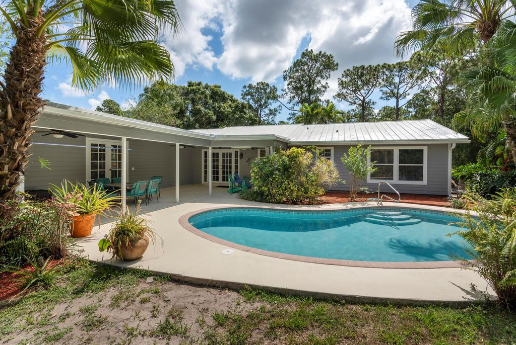 Photo of 11217 169th Court N, Jupiter, FL 33478 (MLS # R10987840)