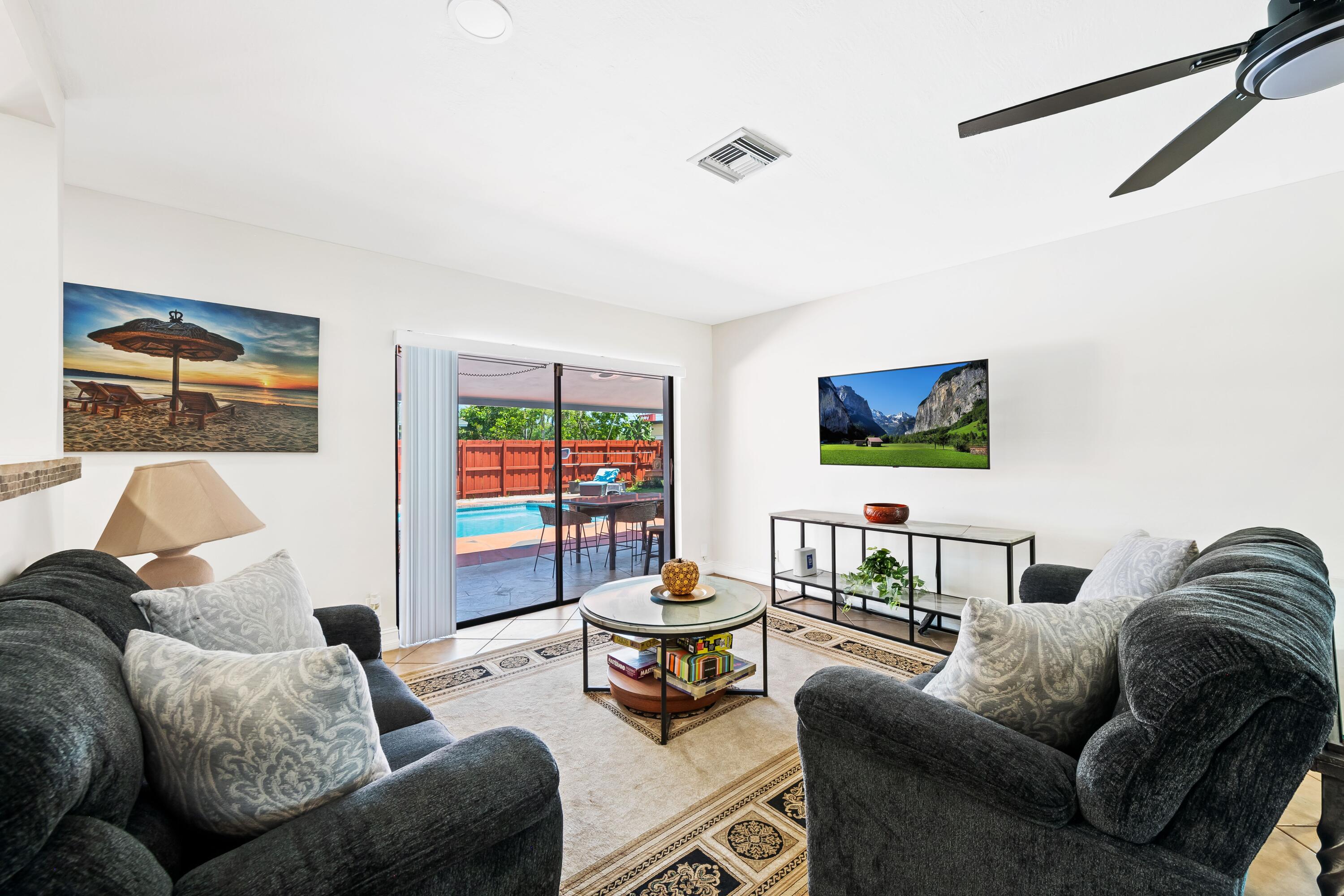 POMPANO GOLF ESTATES - Residential