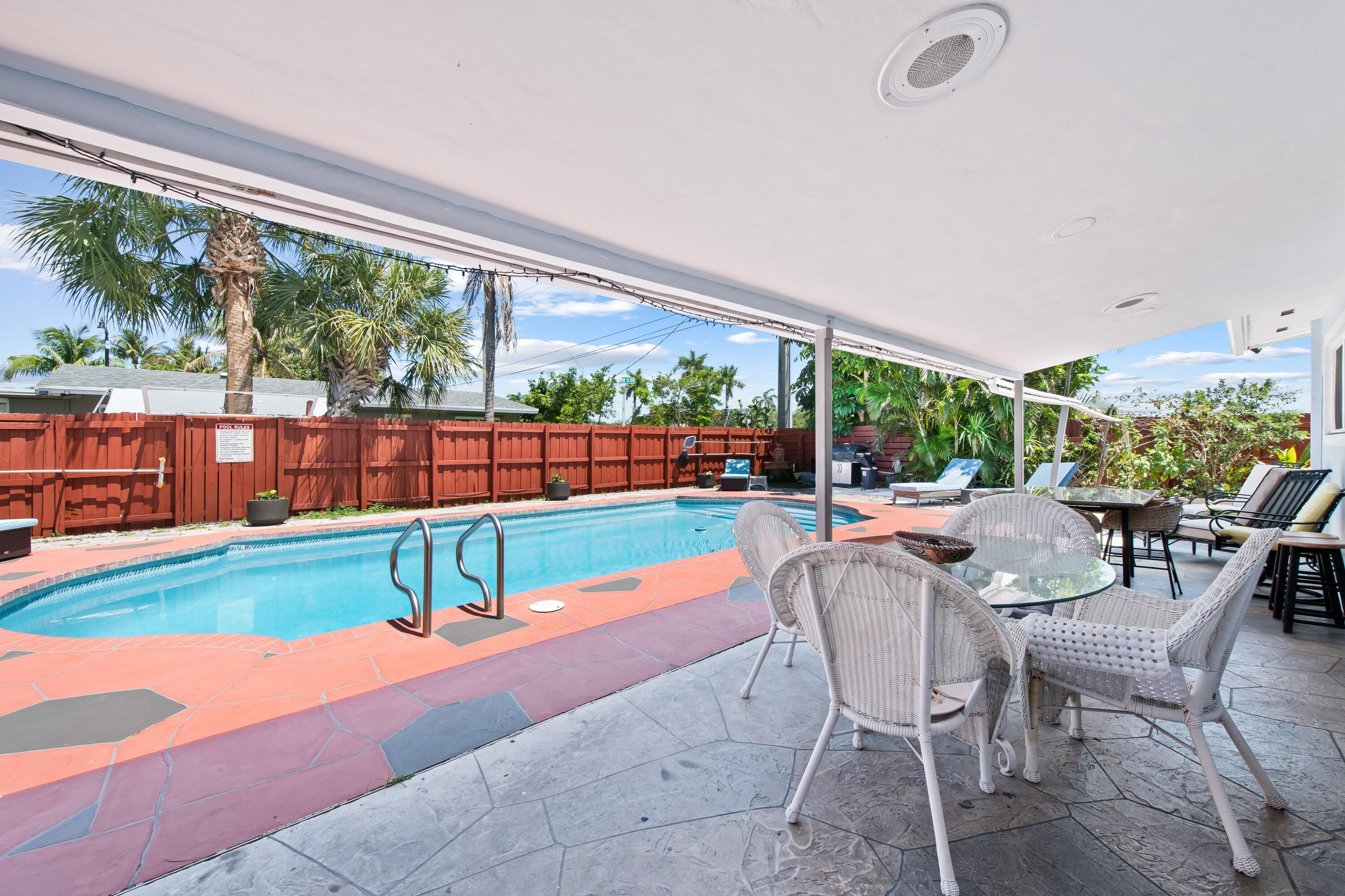 POMPANO GOLF ESTATES - Residential