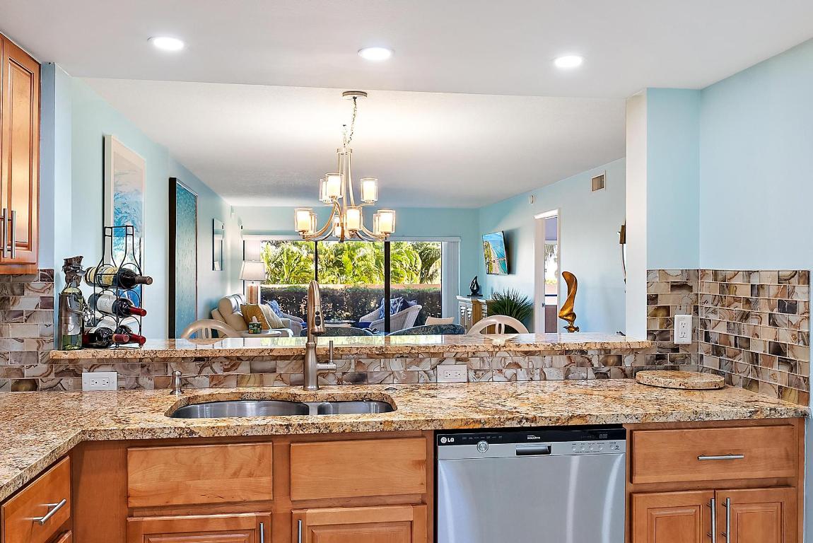 Marina Bay Condo - Residential