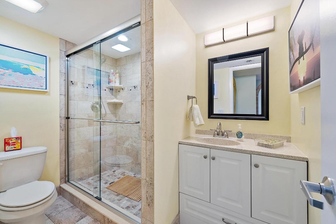 Marina Bay Condo - Residential