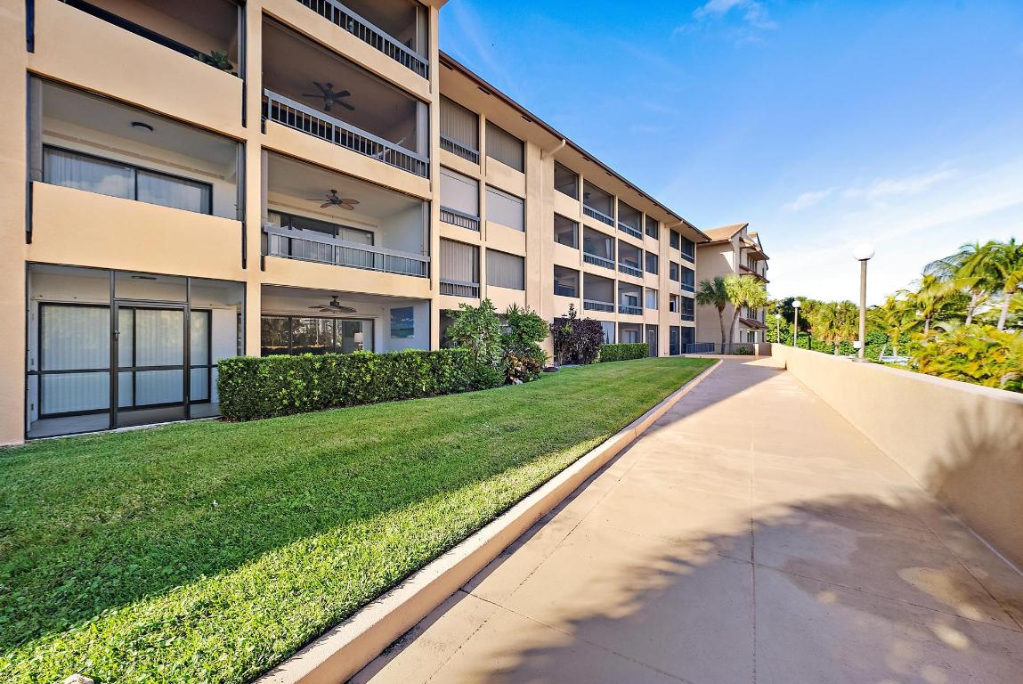 Marina Bay Condo - Residential