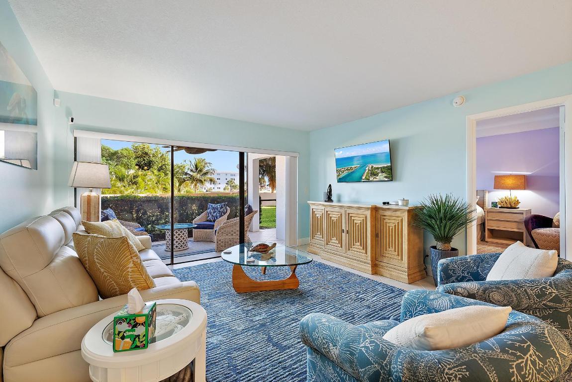 Marina Bay Condo - Residential