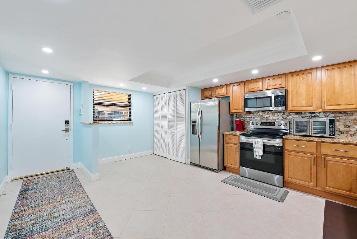 Marina Bay Condo - Residential