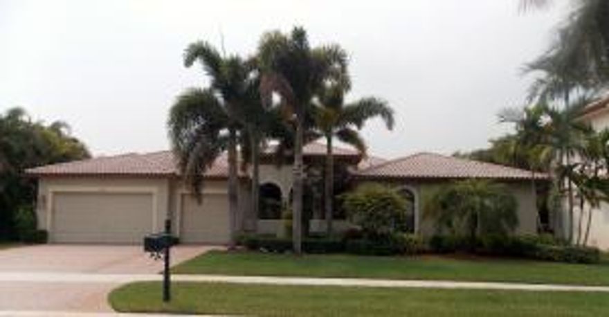 Boasting several thousands of dollars in upgrades, this magnificent four plus den home located in the desirable Estates leaves nothing for the new homeowner to do but enjoy! Recently painted interior and exterior,accordion shutters, professionally installed custom closets throughout,crown molding and water softening system just to name a few! Stunning gourmet kitchen with an abundance of cabinetry,walk-in pantry and center prep island with granite tops.Additional cabinetry provide convenient bench seating in Kitchen Dining.Many of the appliances recently replaced including new LG washer and dryer.Extremely large family room overlooks the heated saltwater pool and spa,which additionally has all new equipment, Front bedrooms were expanded an additional three feet when built