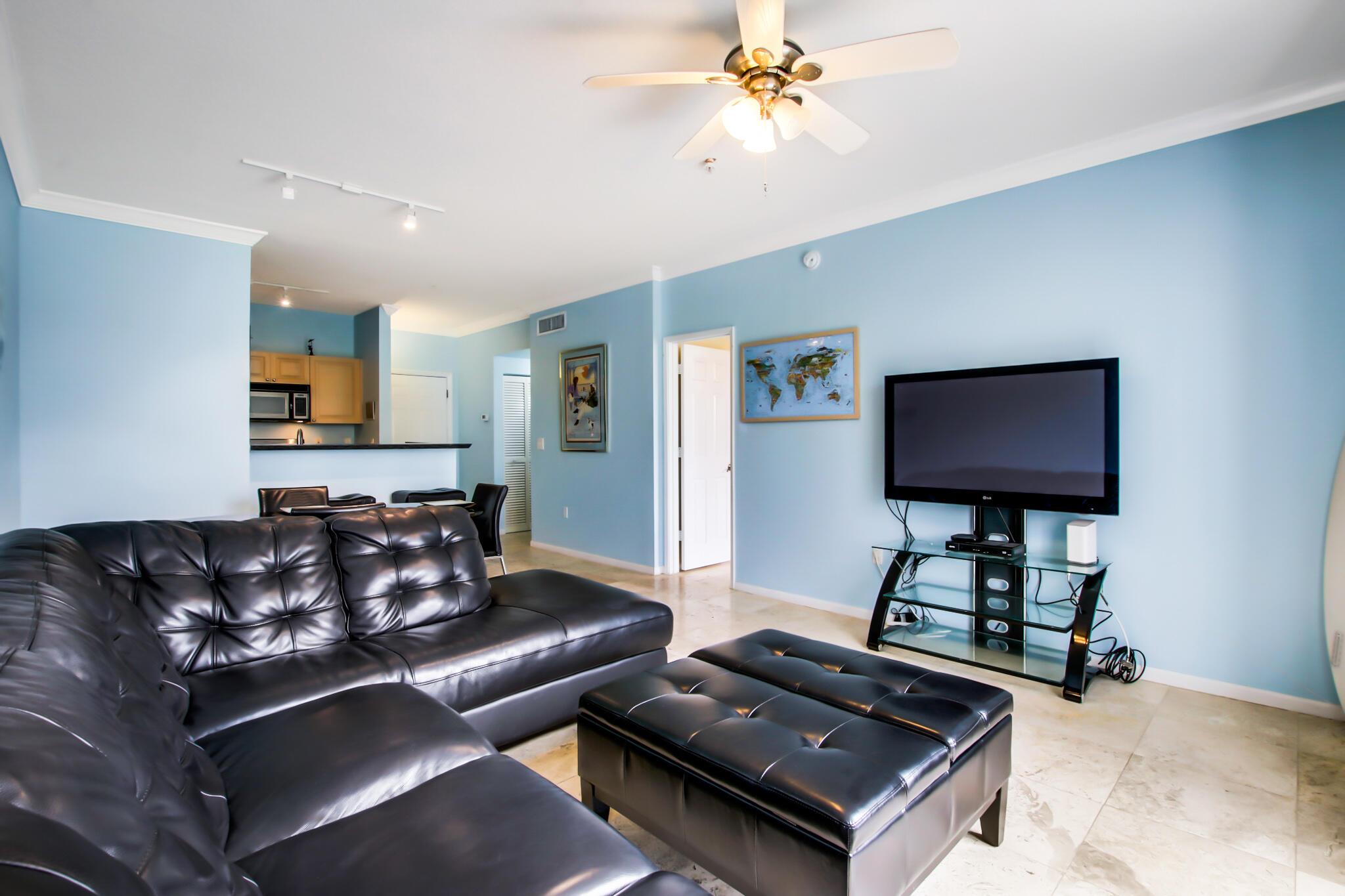 580 S Sapodilla Avenue 305