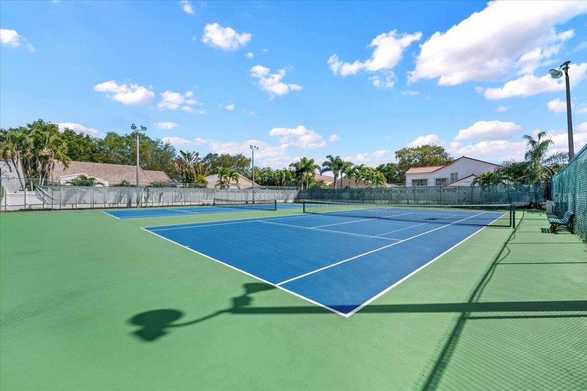 SIENA OAKS - Residential