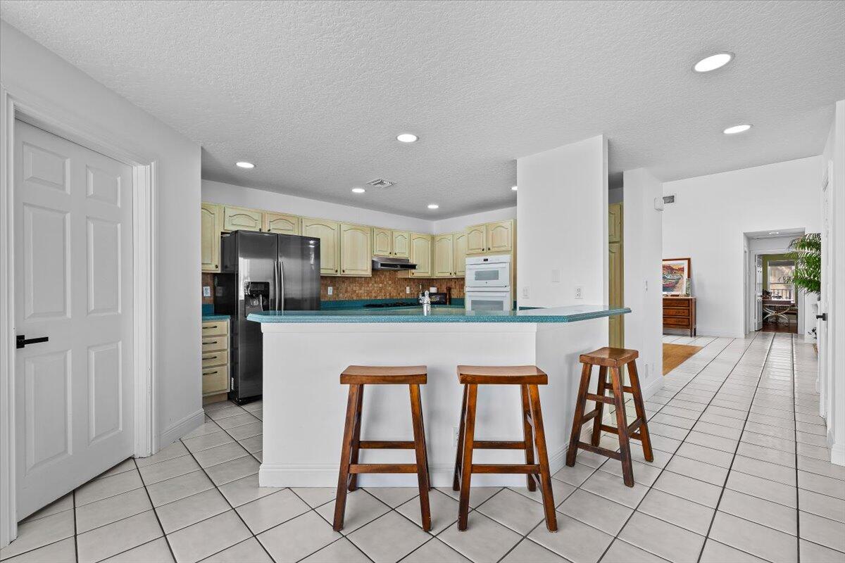 SIENA OAKS - Residential