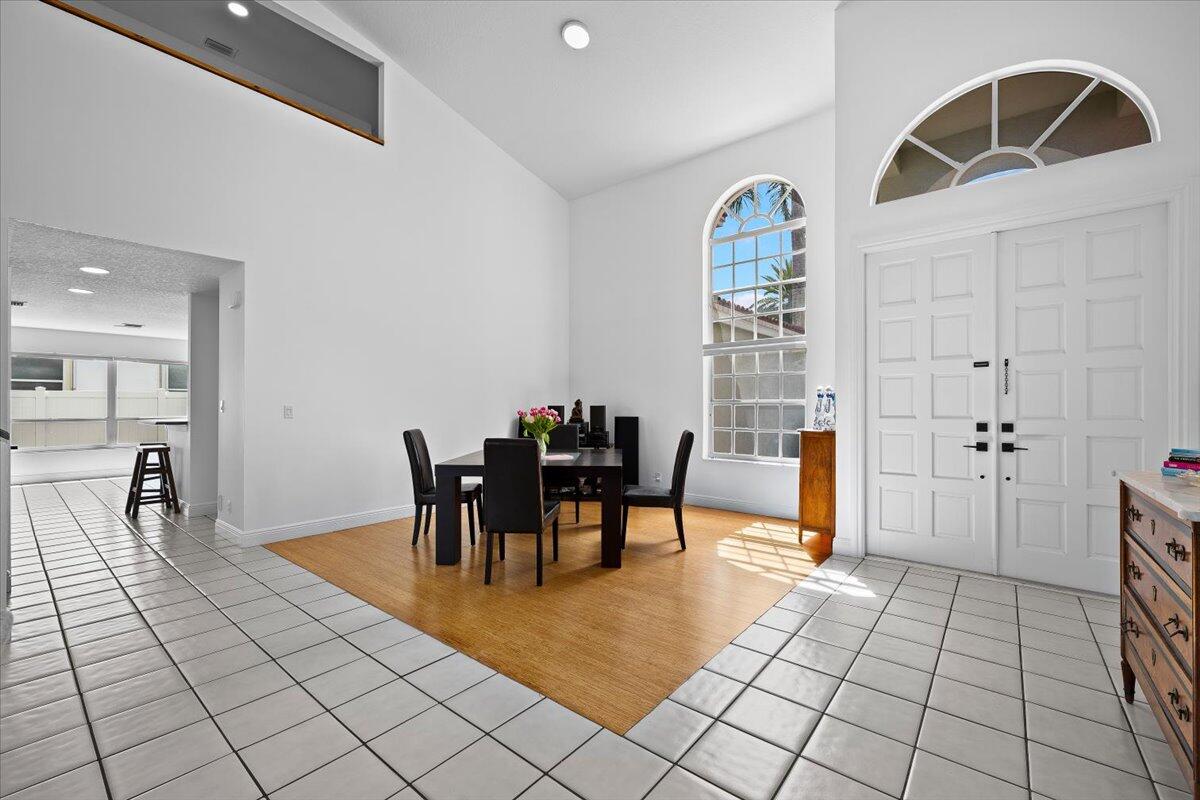 SIENA OAKS - Residential