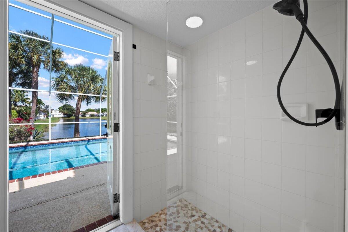 SIENA OAKS - Residential