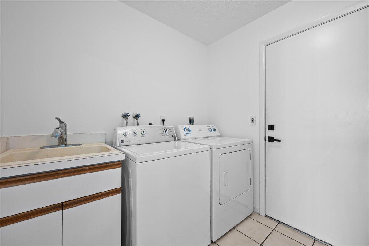 SIENA OAKS - Residential