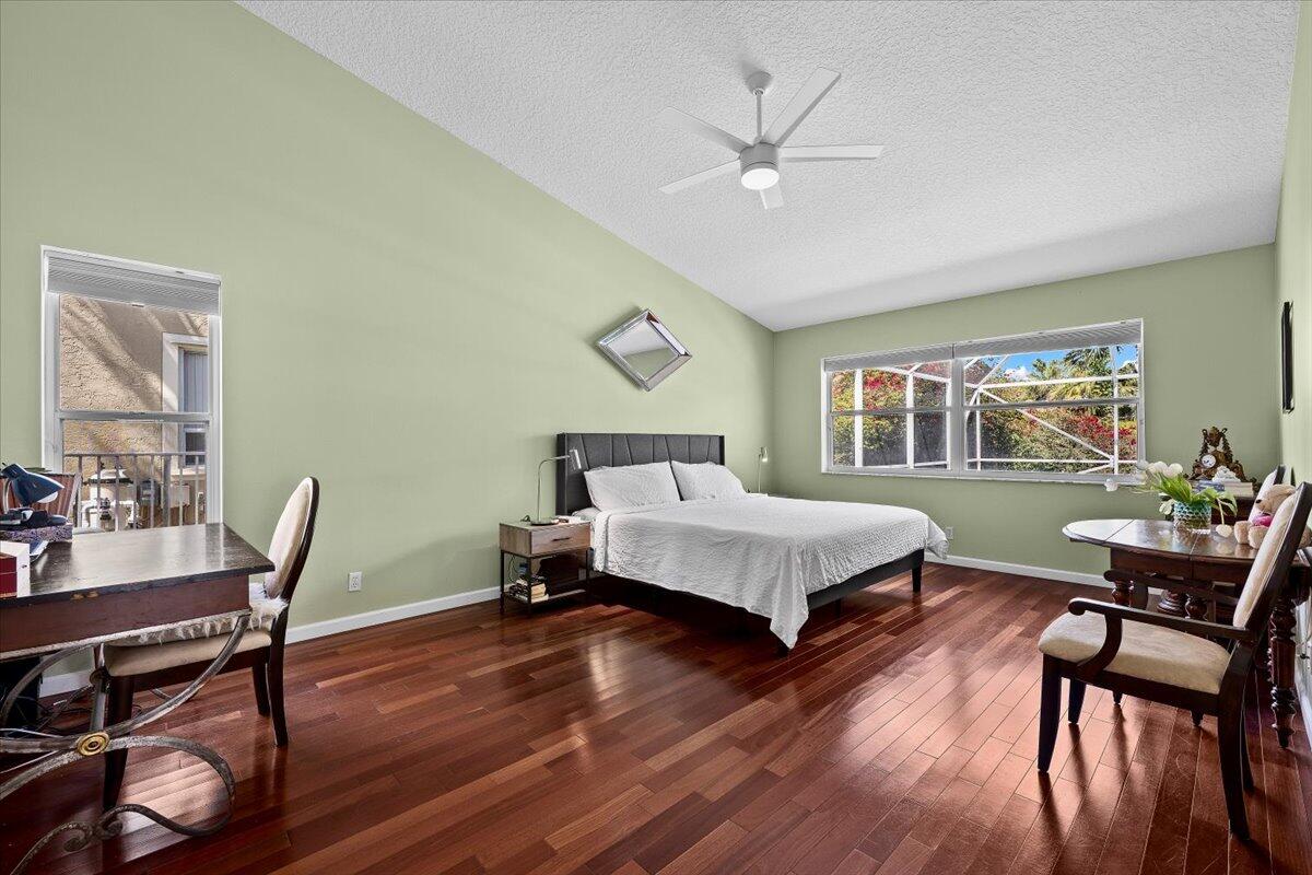 SIENA OAKS - Residential