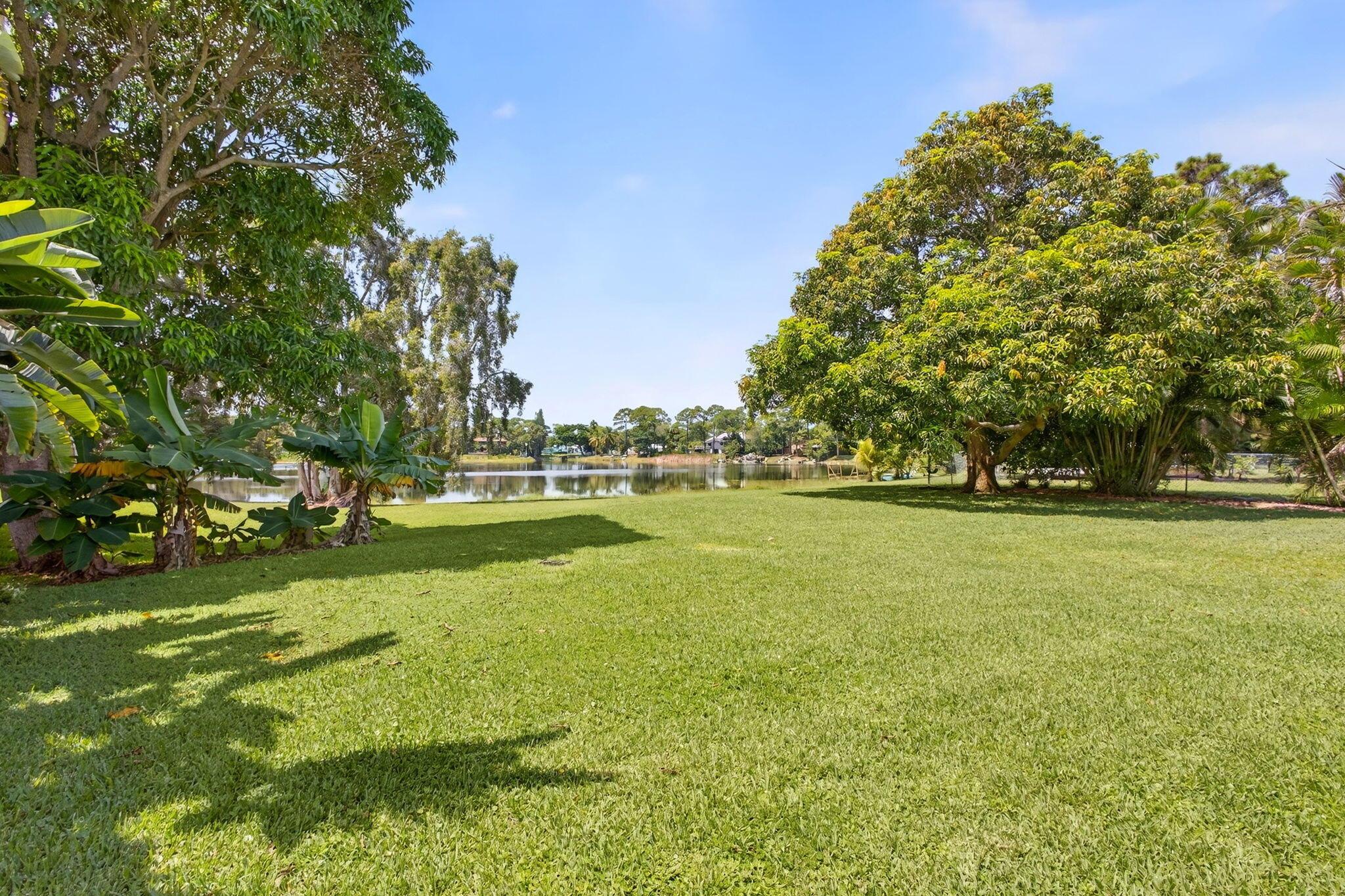 SQUARE LAKE - Residential