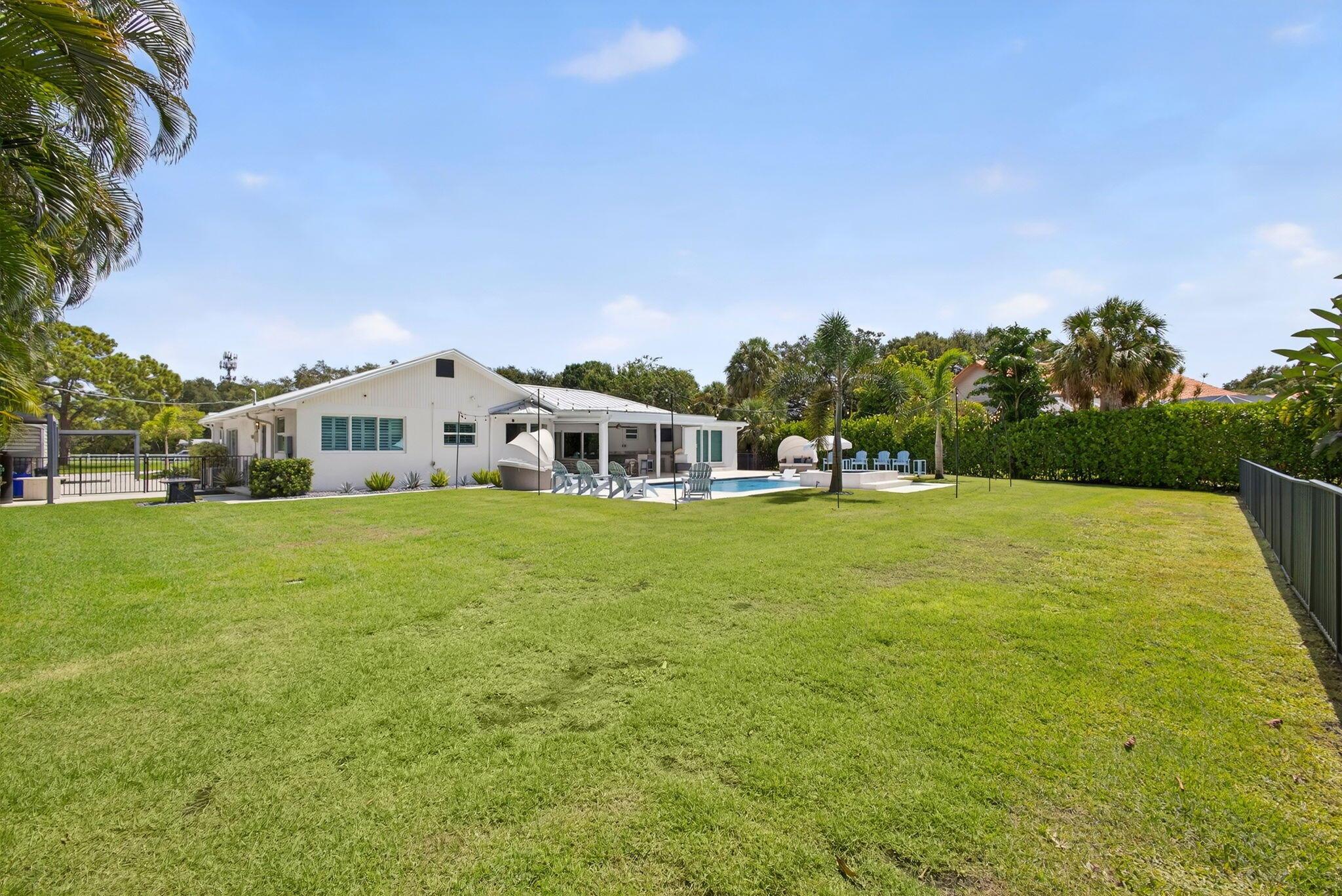 SQUARE LAKE - Residential