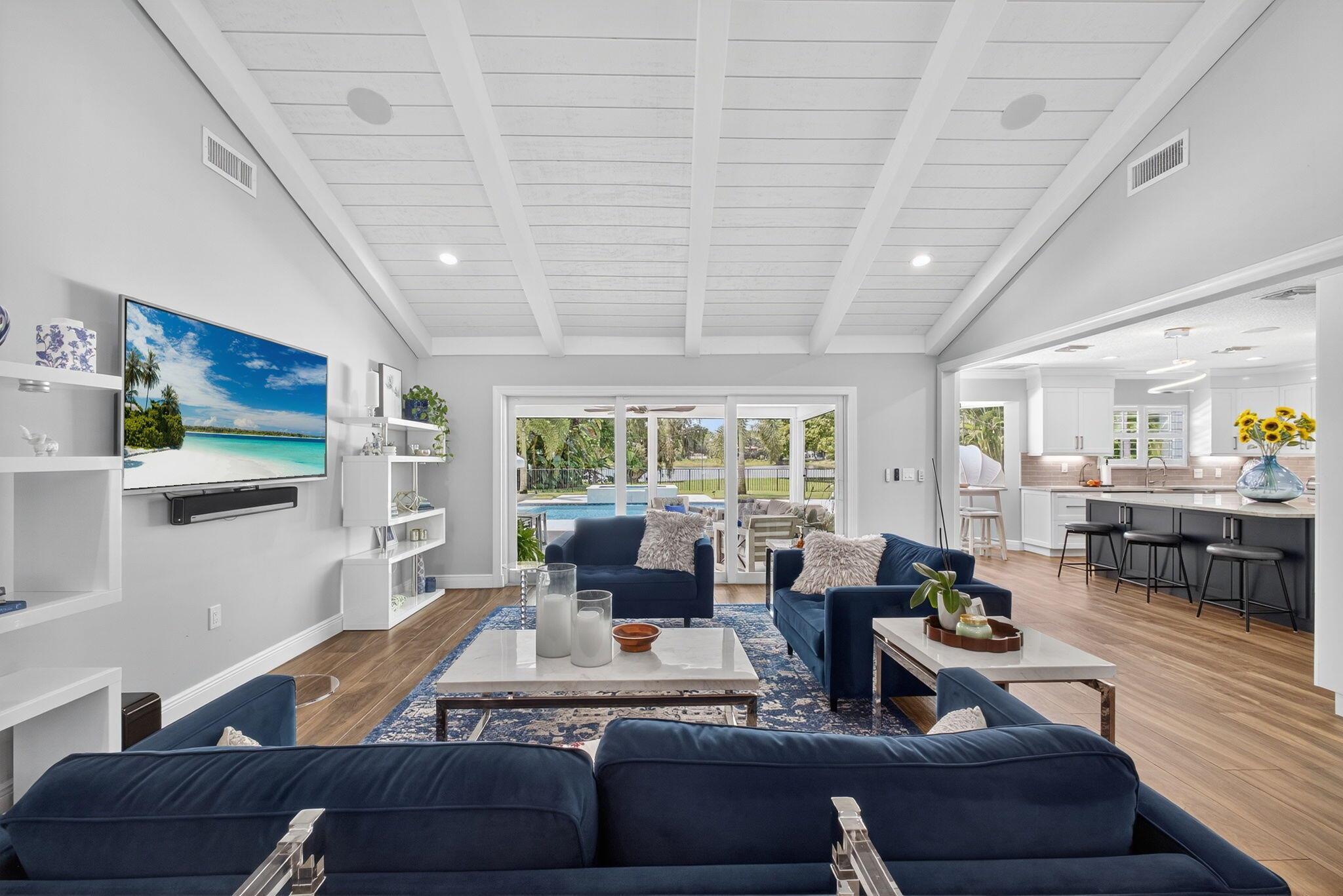 SQUARE LAKE - Residential