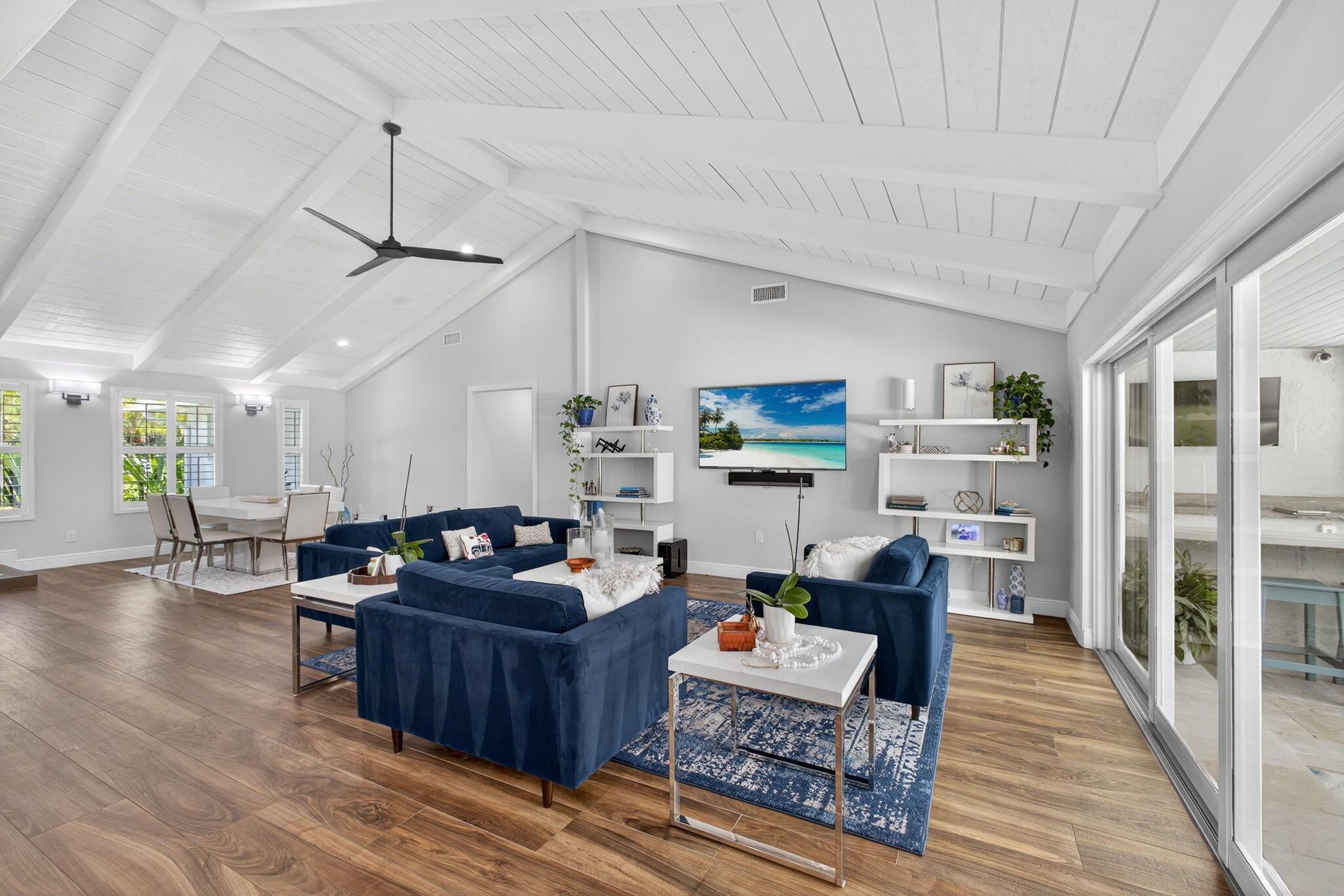 SQUARE LAKE - Residential