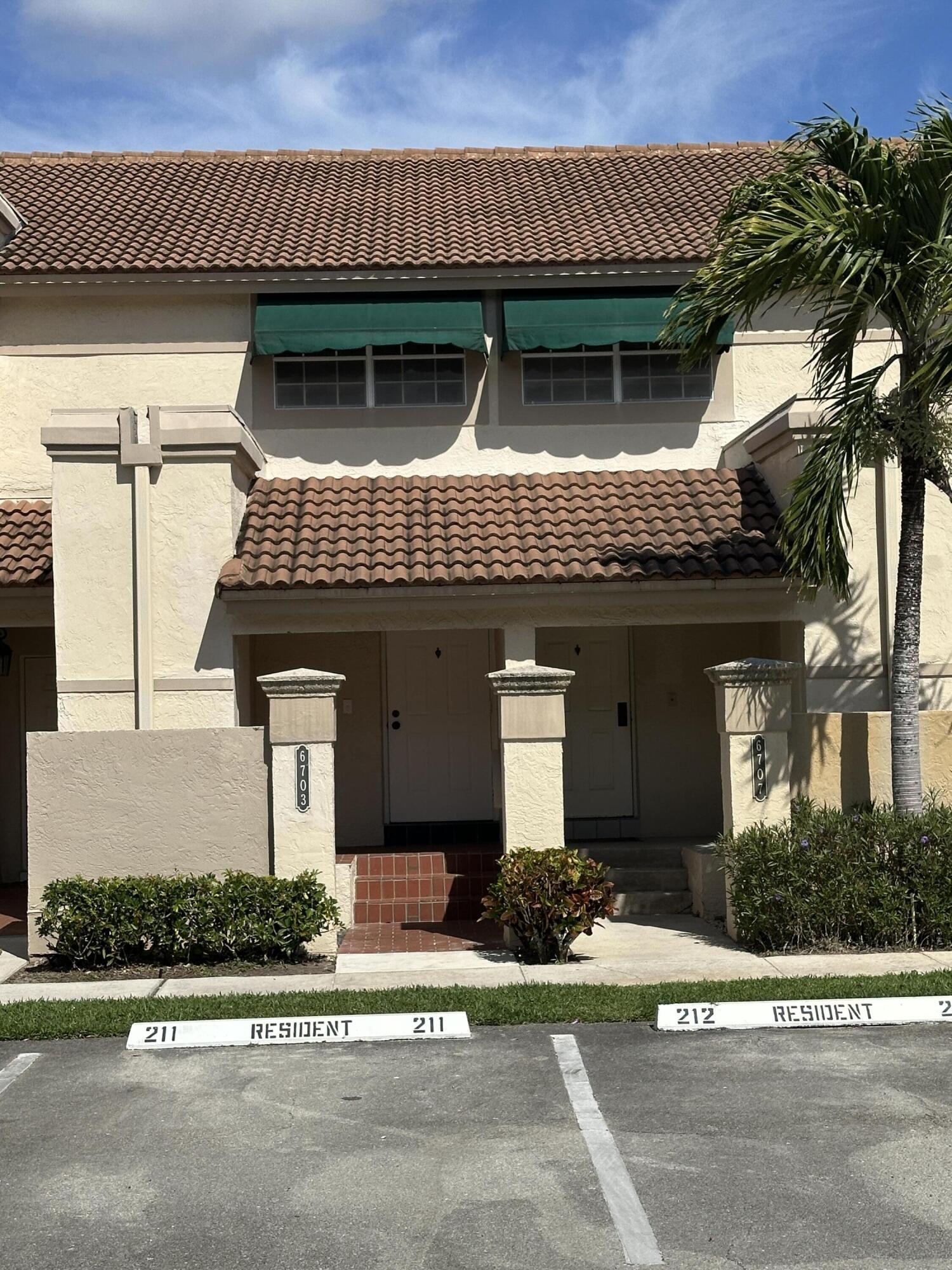 PLUM AT BOCA POINTE CONDOS ONE THRU 15 FILED IN OR - Residential Lease