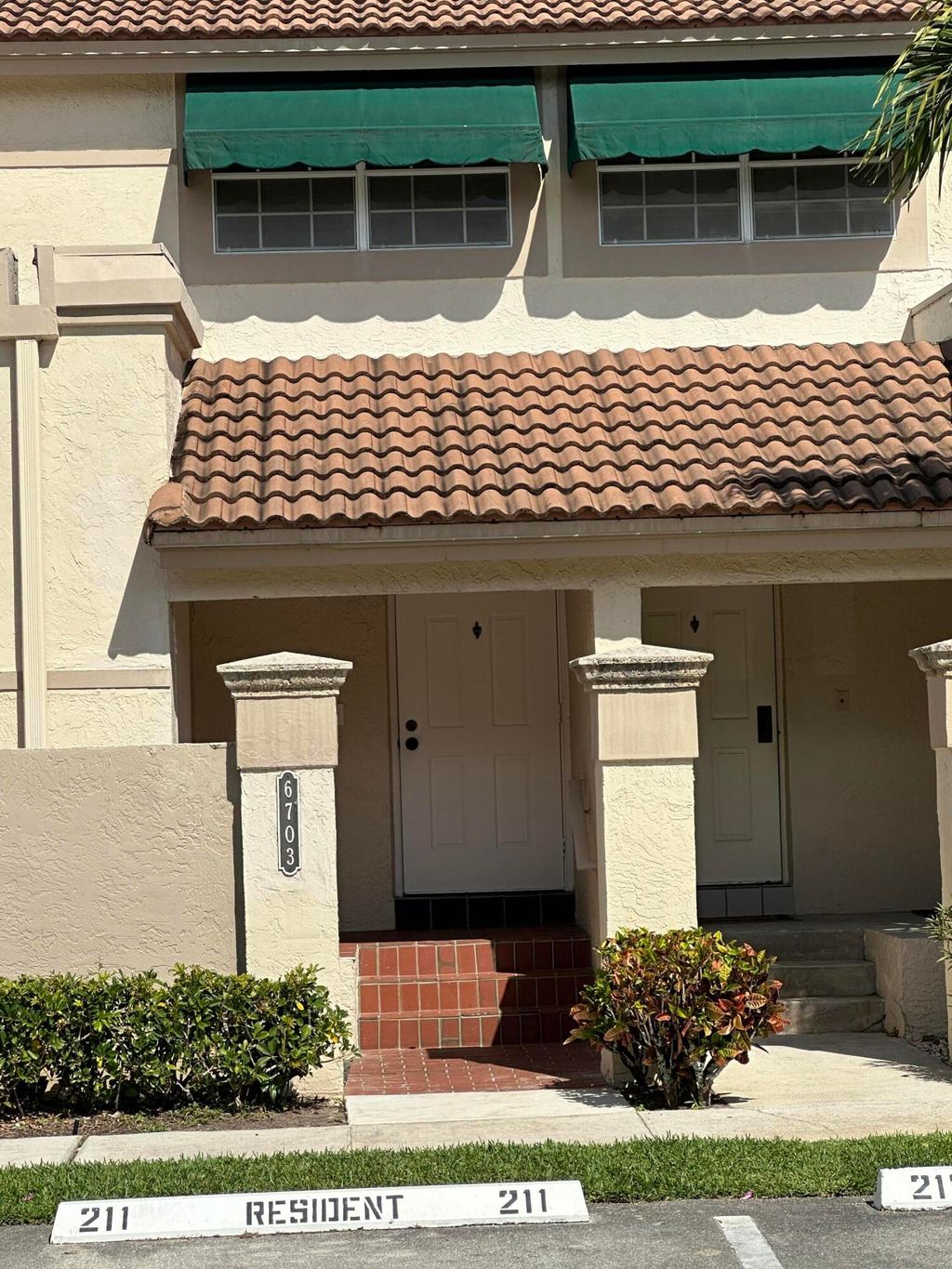 Photo of 6703 Via Regina, Boca Raton, FL 33433 (MLS # B26008139)