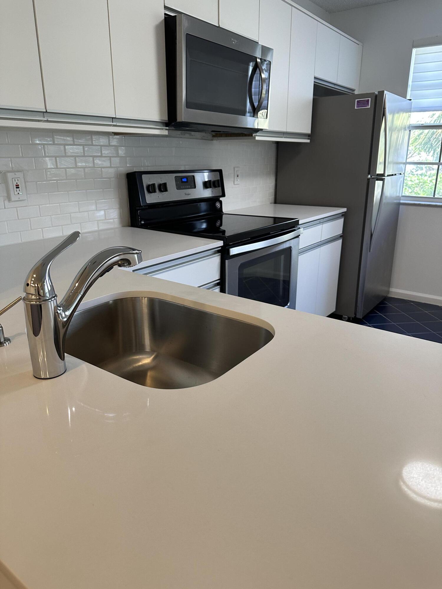 PLUM AT BOCA POINTE CONDOS ONE THRU 15 FILED IN OR - Residential Lease