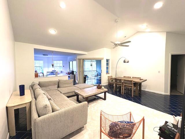 PLUM AT BOCA POINTE CONDOS ONE THRU 15 FILED IN OR - Residential Lease