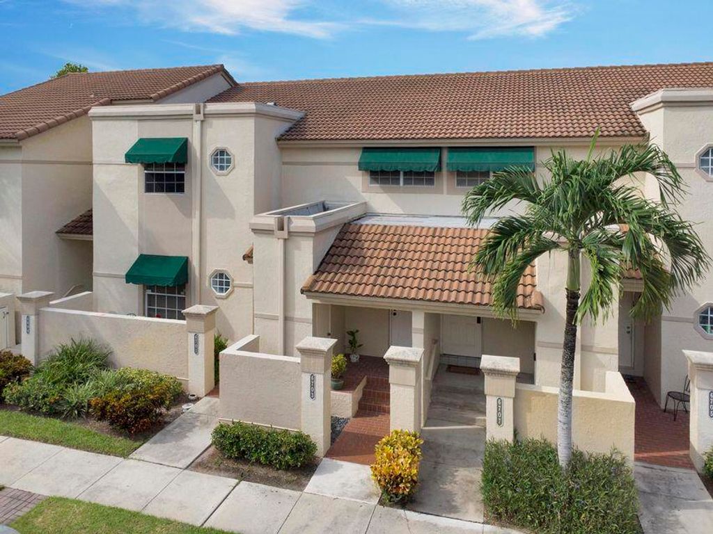 Photo of 6703 Via Regina, Boca Raton, FL 33433 (MLS # B26008139)