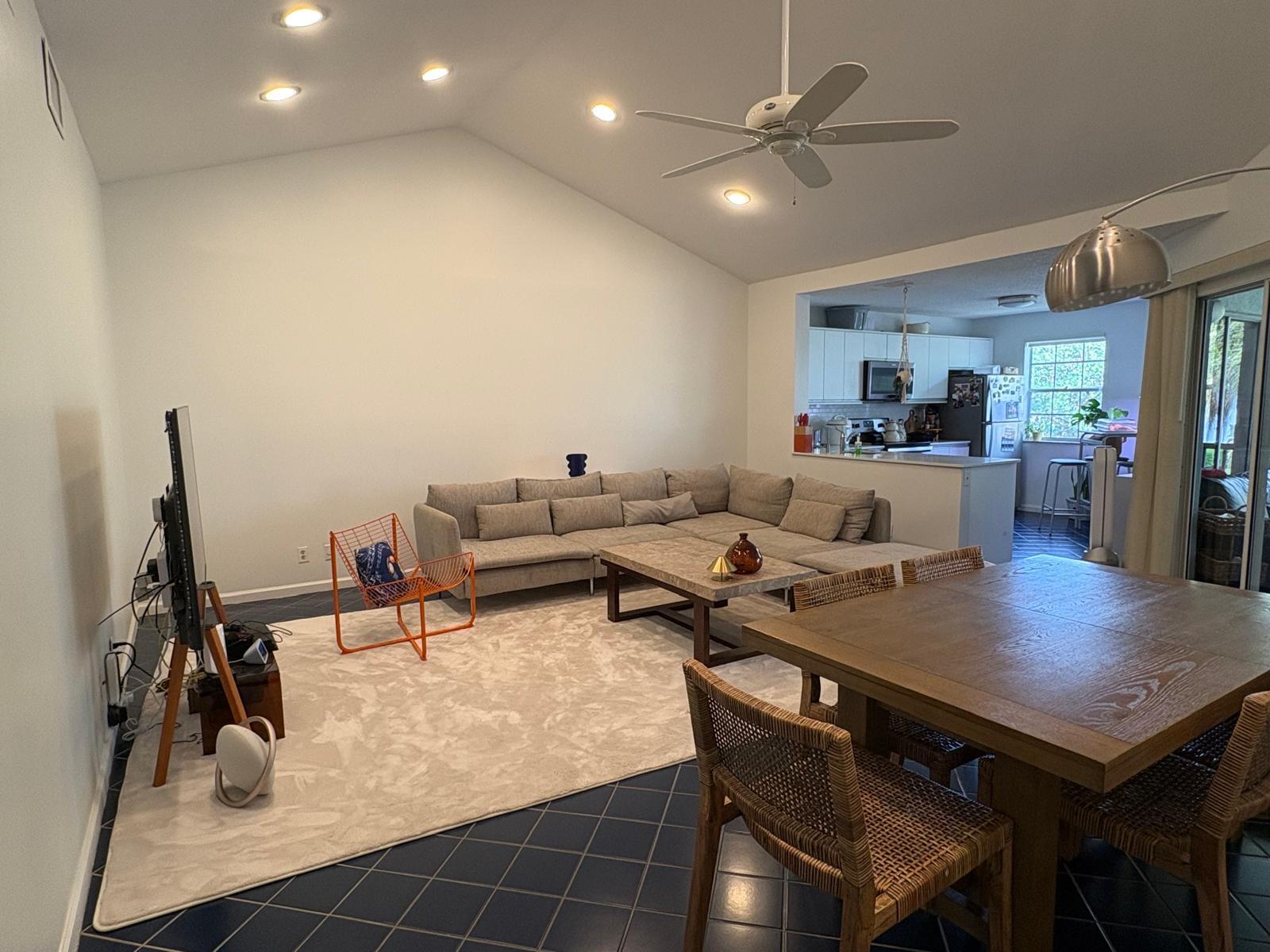 PLUM AT BOCA POINTE CONDOS ONE THRU 15 FILED IN OR - Residential Lease