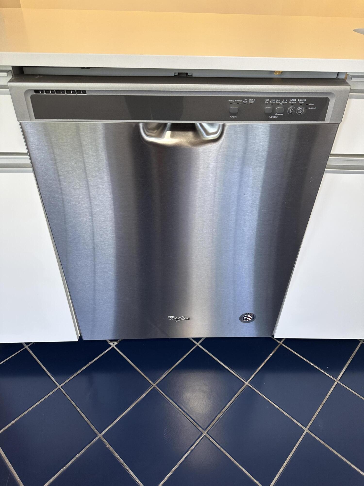 PLUM AT BOCA POINTE CONDOS ONE THRU 15 FILED IN OR - Residential Lease