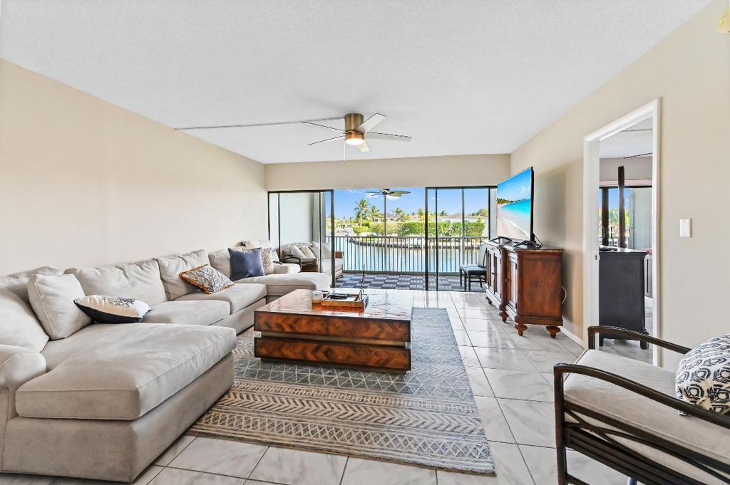Photo of 390 N Federal Highway #202, Deerfield Beach, FL 33441 (MLS # R11158992)