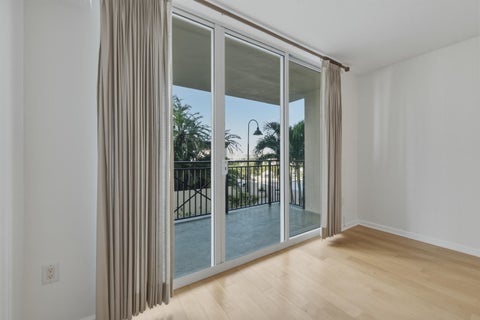 Tiny photo for 600 W Las Olas Boulevard #806S, Fort Lauderdale, FL 33312 (MLS # B26087526)