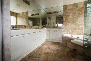 VALENCIA ISLES - Residential