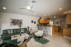 VALENCIA ISLES - Residential