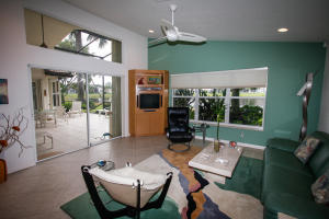 VALENCIA ISLES - Residential