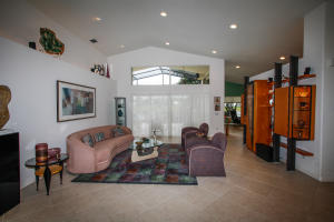 VALENCIA ISLES - Residential