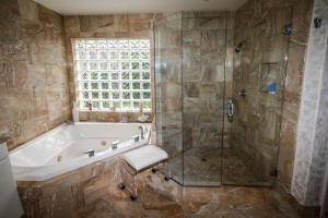 VALENCIA ISLES - Residential