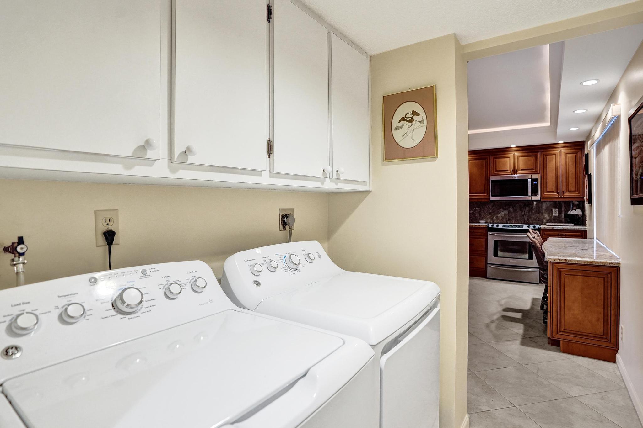 NO 93 PALM-AIRE COUNTRY CLUB - Residential