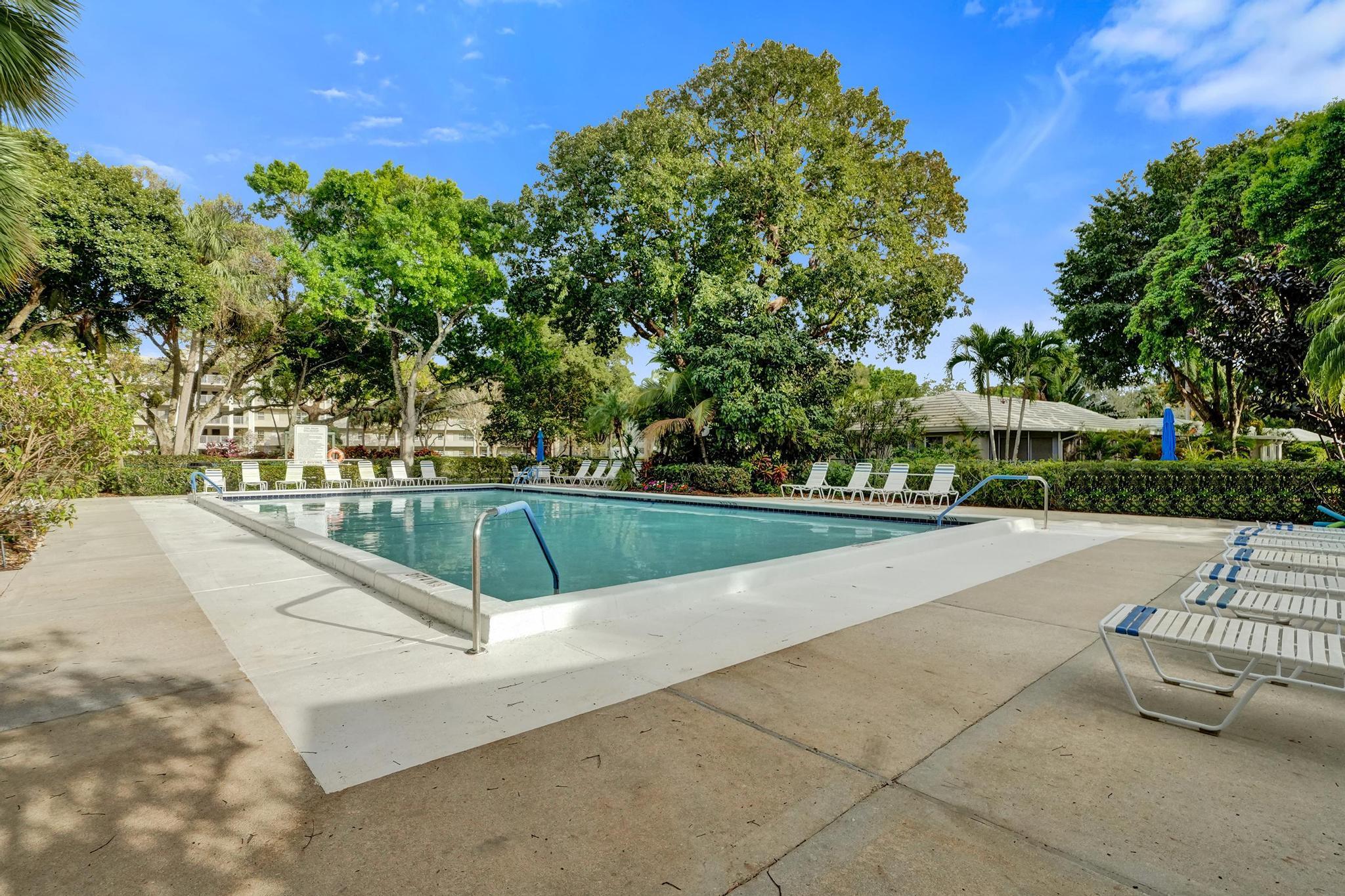 NO 93 PALM-AIRE COUNTRY CLUB - Residential