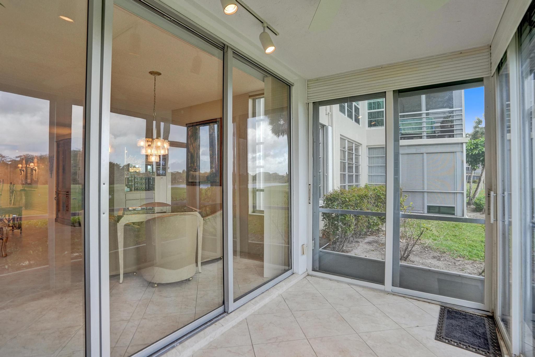 NO 93 PALM-AIRE COUNTRY CLUB - Residential