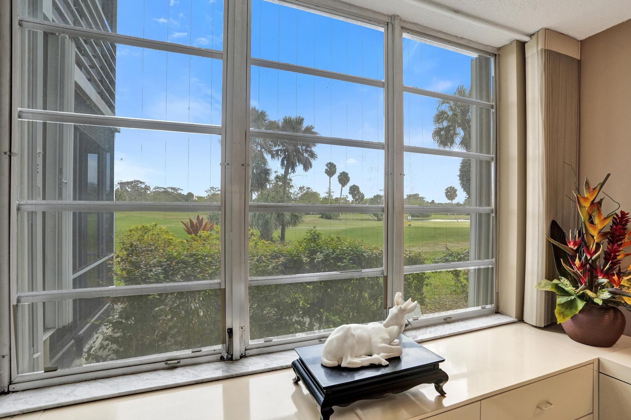 NO 93 PALM-AIRE COUNTRY CLUB - Residential