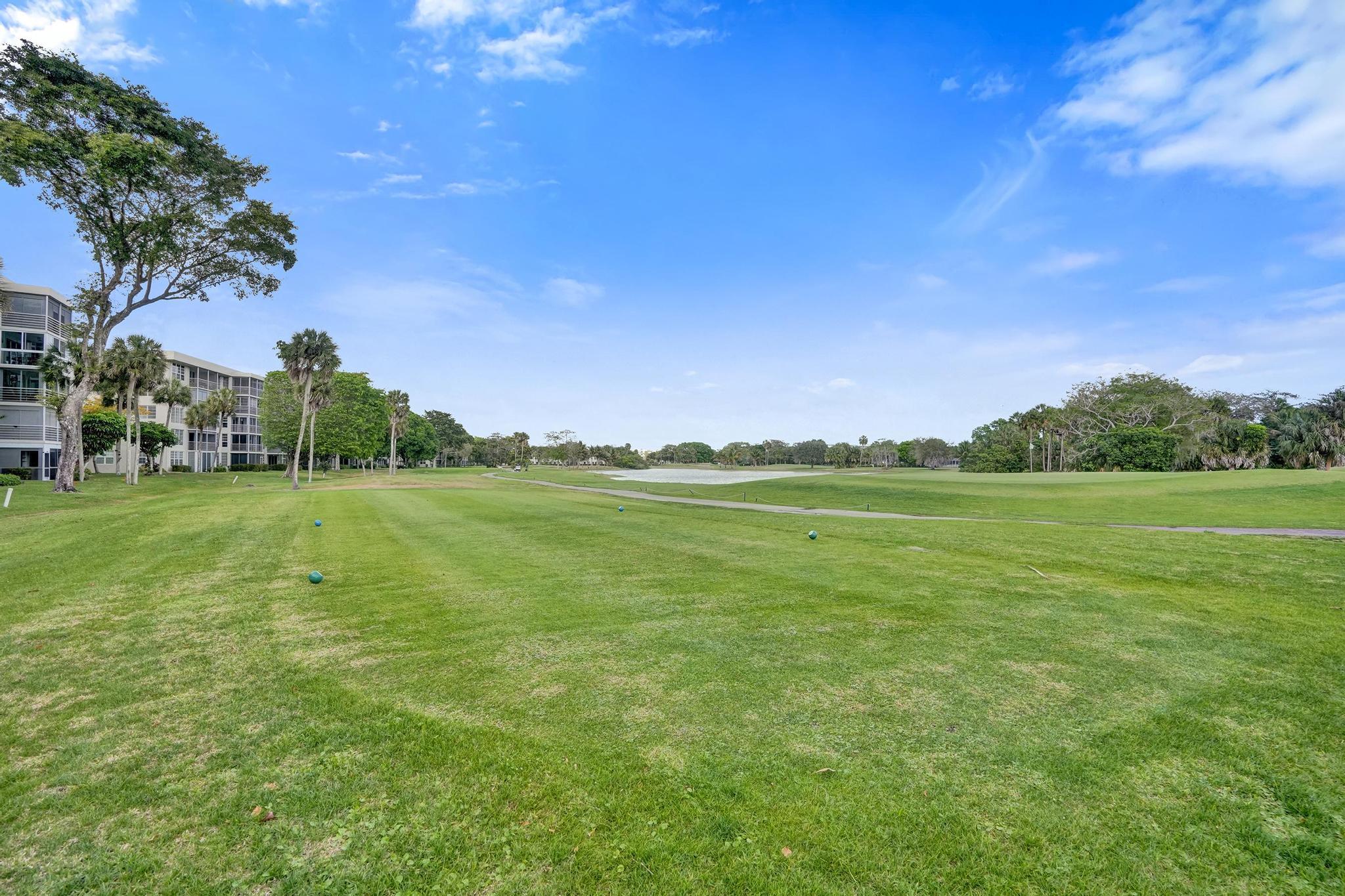 NO 93 PALM-AIRE COUNTRY CLUB - Residential