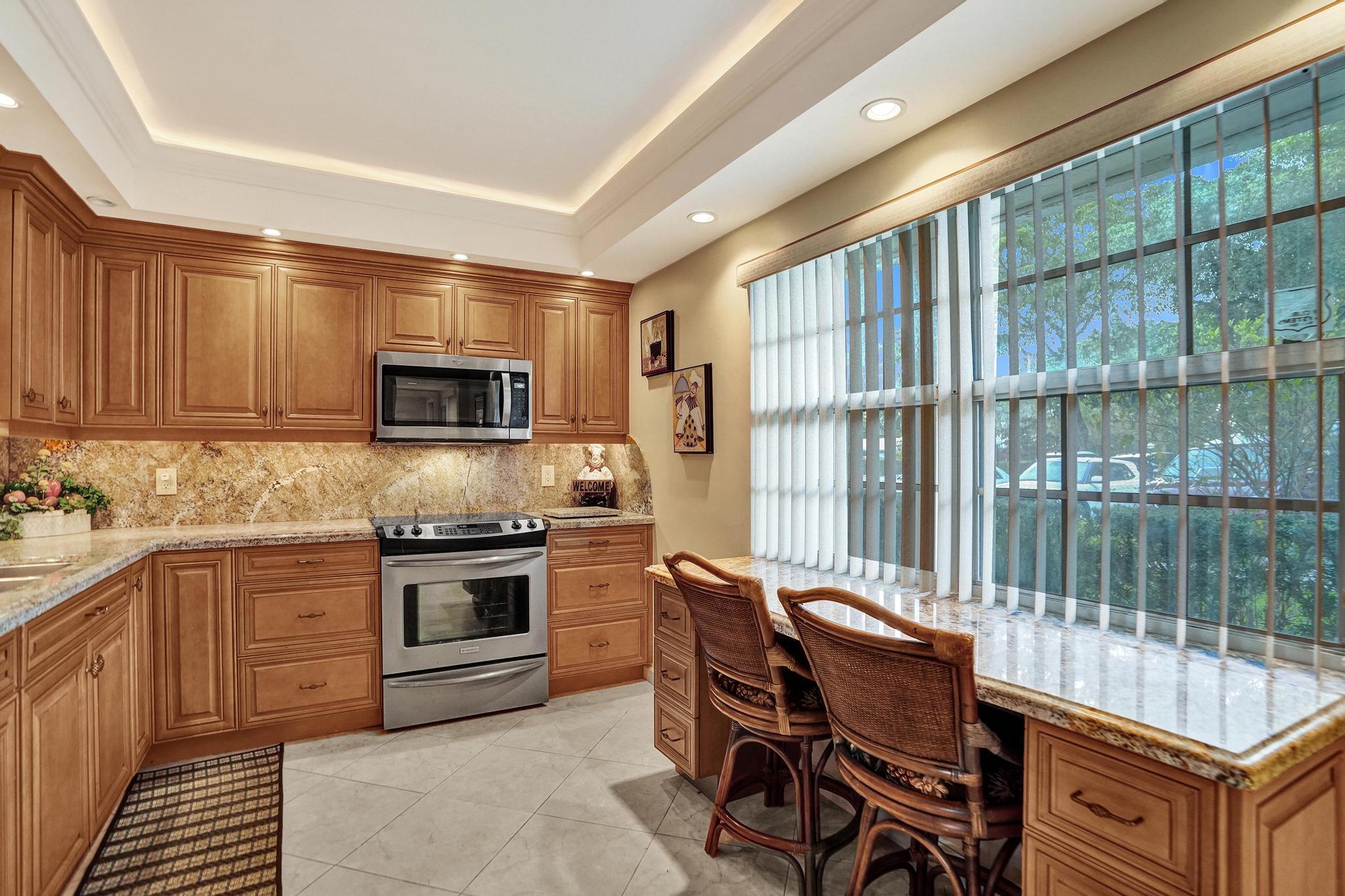 NO 93 PALM-AIRE COUNTRY CLUB - Residential