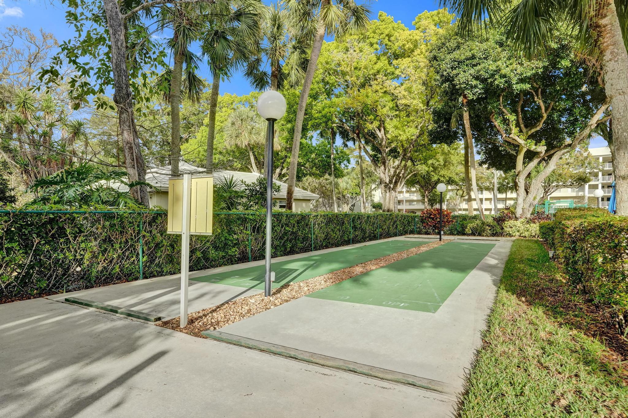 NO 93 PALM-AIRE COUNTRY CLUB - Residential