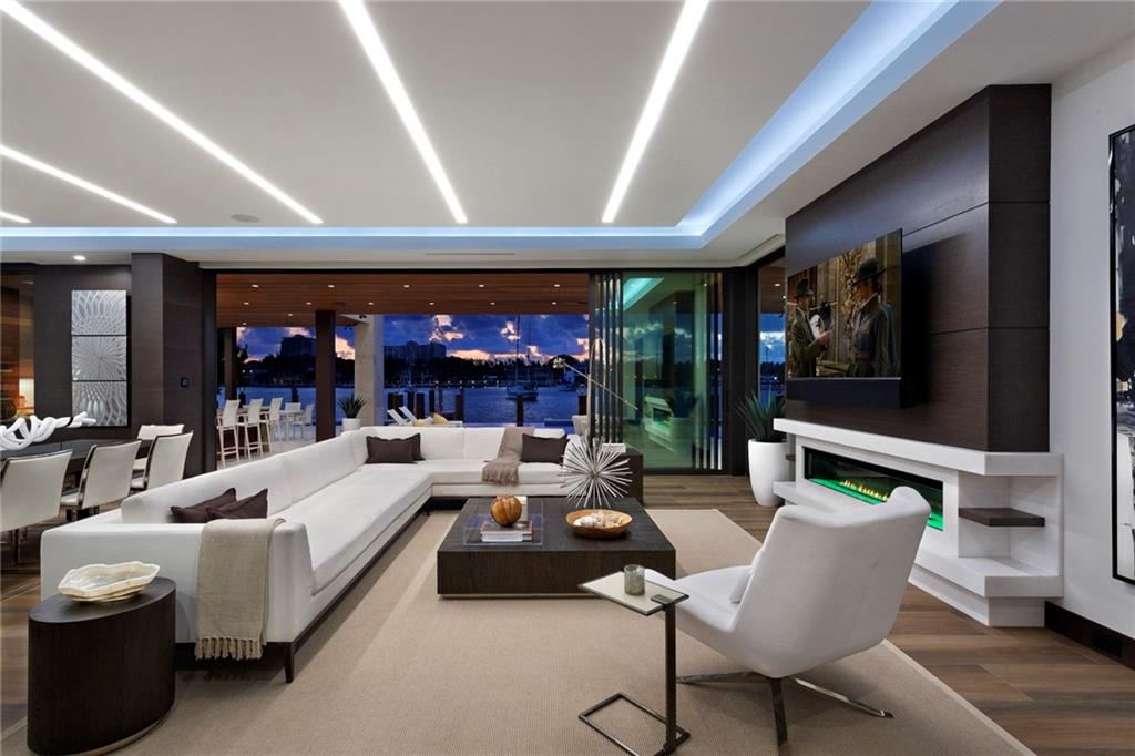 Lucille Island 37-19 B - Residential