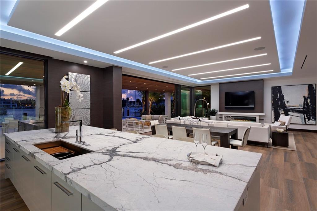 Lucille Island 37-19 B - Residential