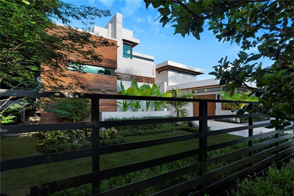 Lucille Island 37-19 B - Residential