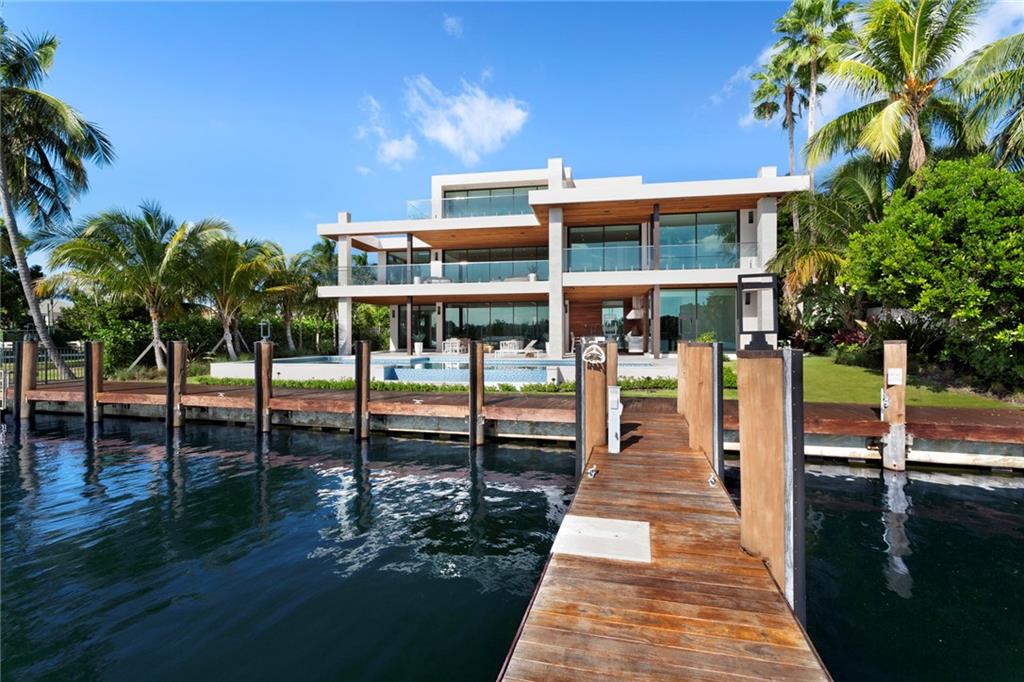 Lucille Island 37-19 B - Residential