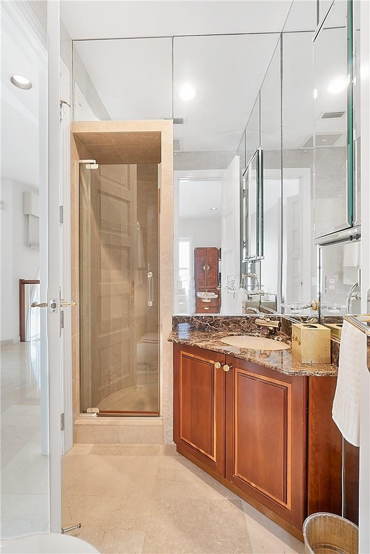 CORAL ISLES - Residential