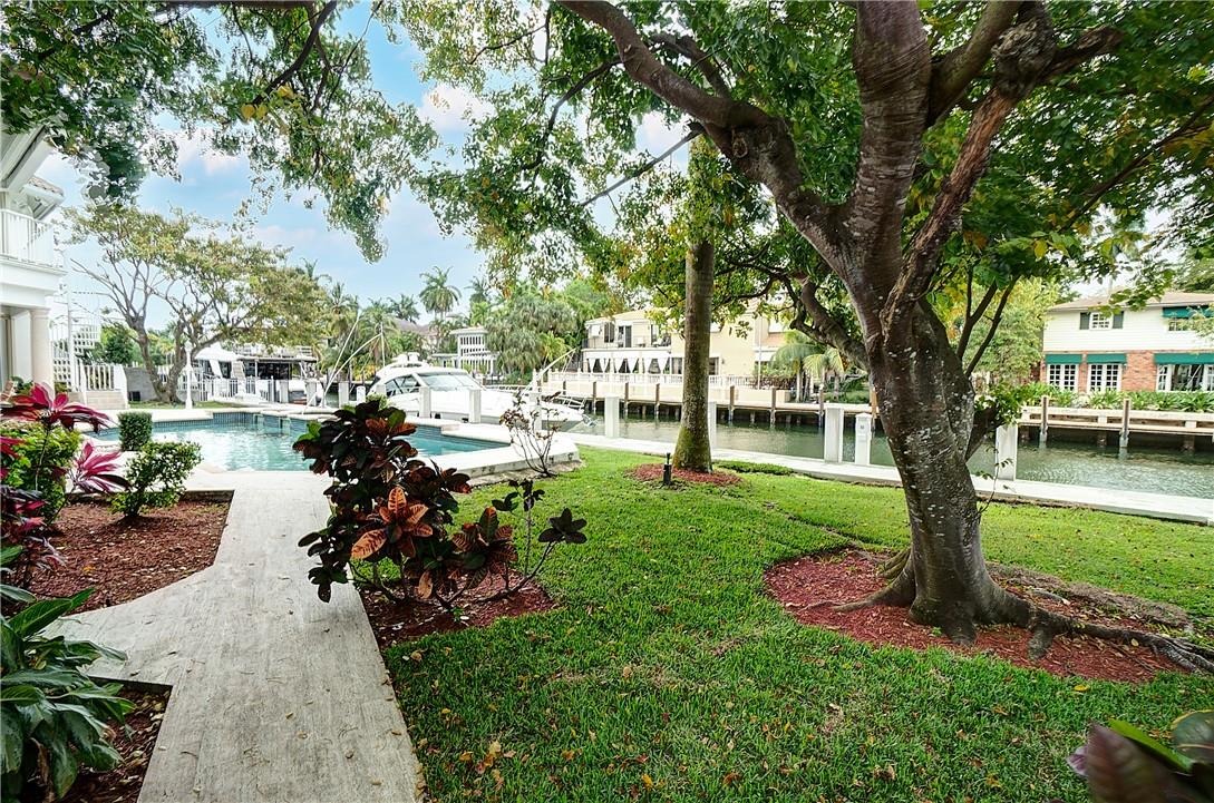 CORAL ISLES - Residential