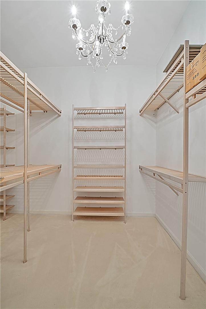 CORAL ISLES - Residential