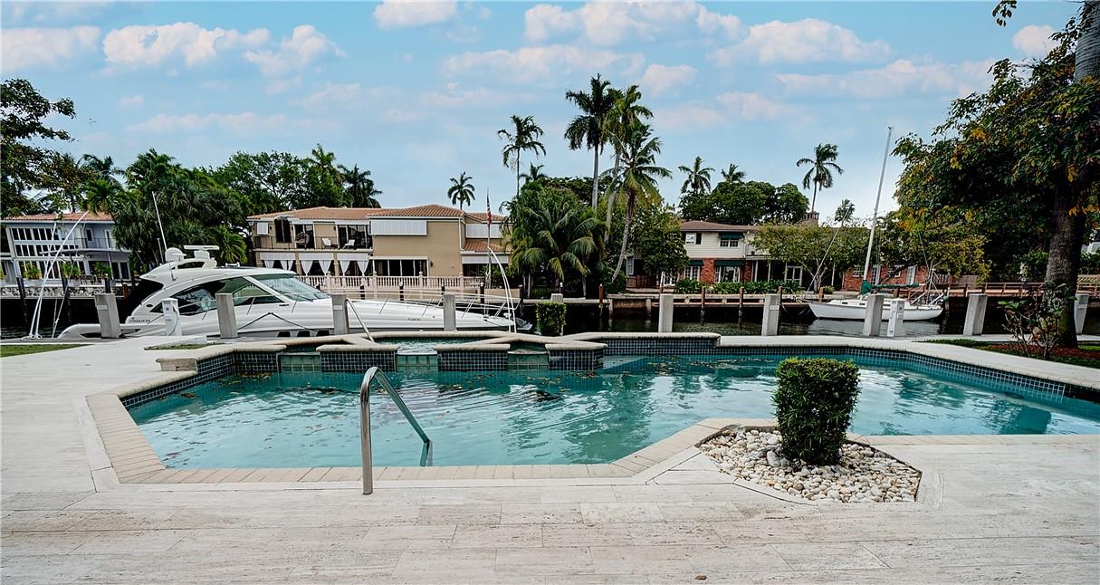 CORAL ISLES - Residential