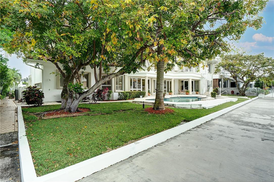 CORAL ISLES - Residential